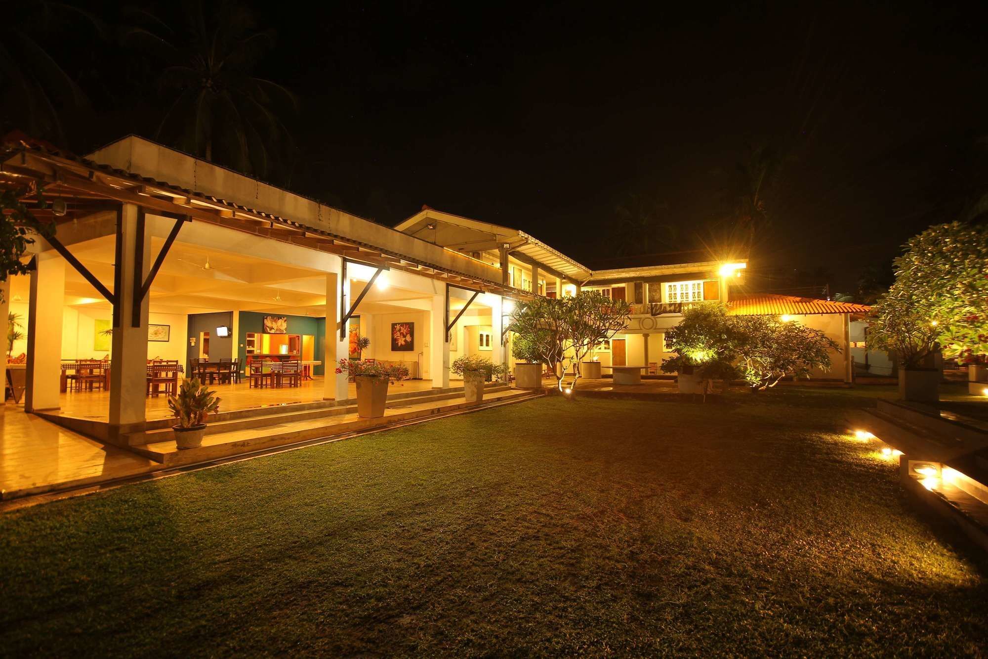 The Caribbean Gate Resort & Cafe Unawatuna Ngoại thất bức ảnh