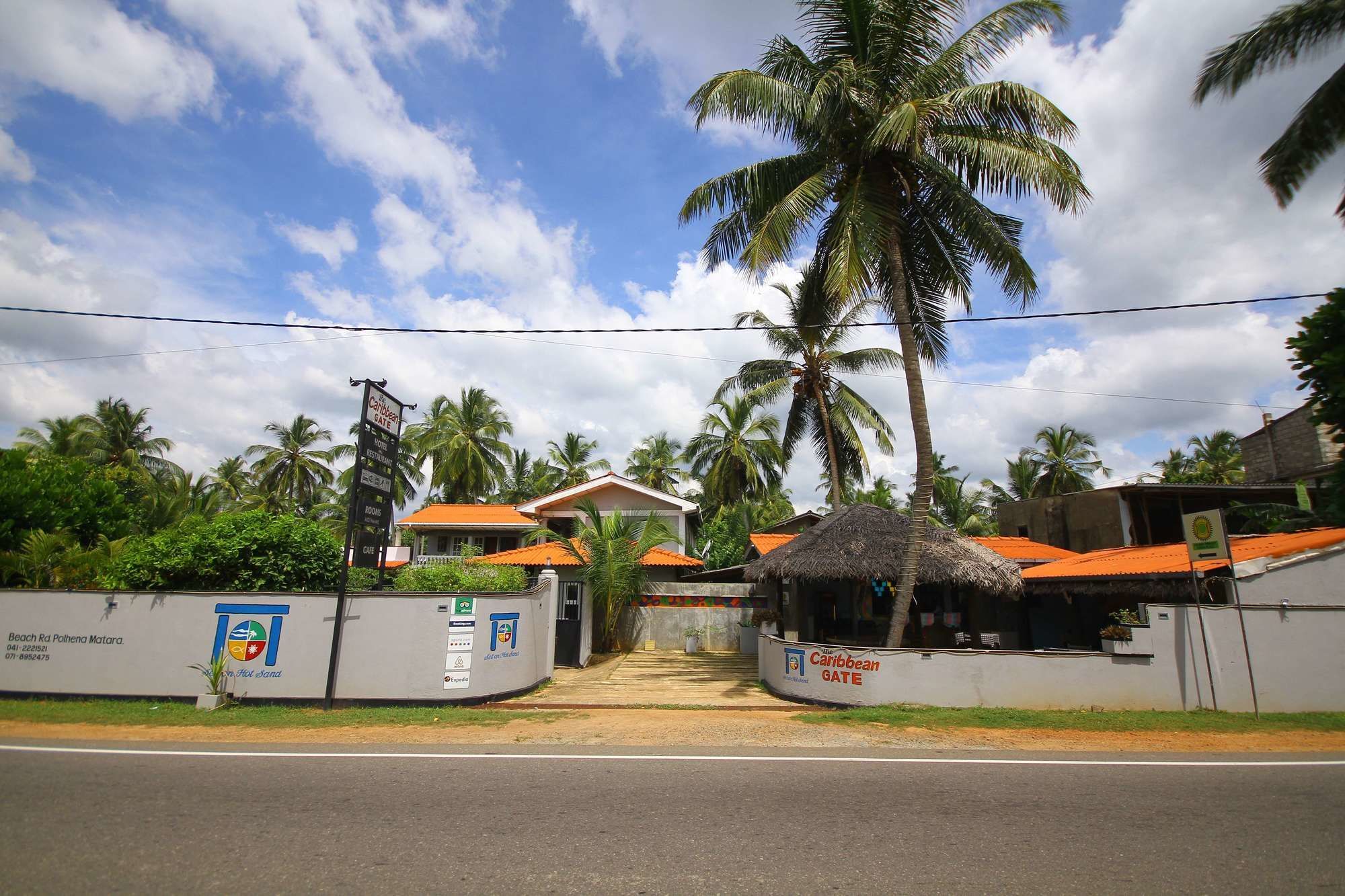 The Caribbean Gate Resort & Cafe Unawatuna Ngoại thất bức ảnh